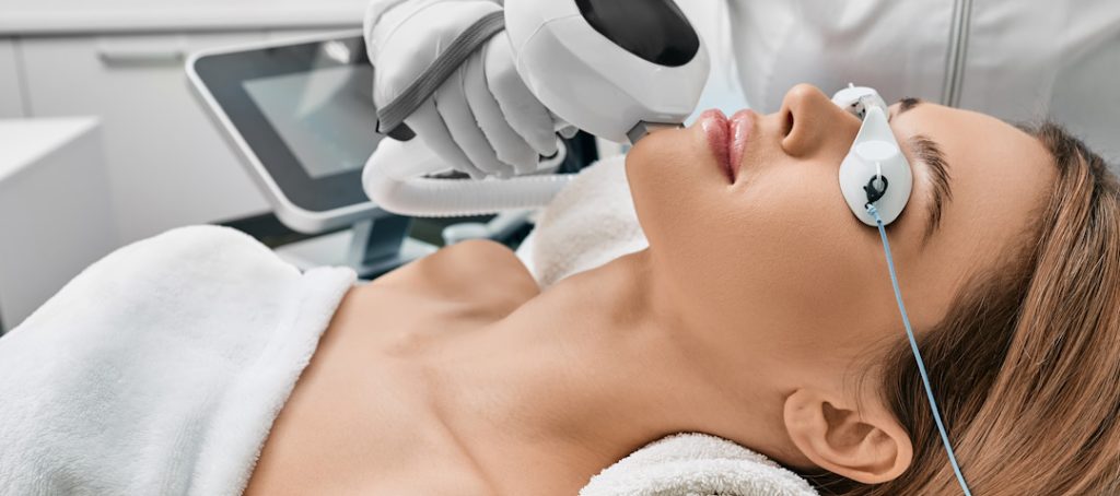 women having ipl laser treatment